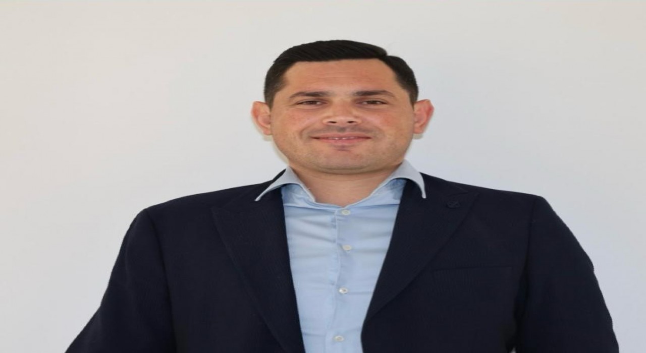 Antalyada CHPli Aksu Belediyesinde 3 başkan yardımcısı art arda istifa etti