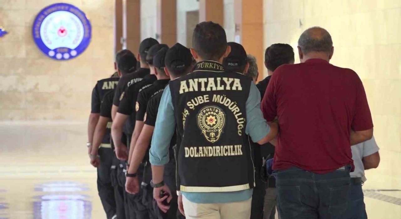 Antalyada dublörlü 730 milyonluk vurgun planı çöktü: 7 tutuklama