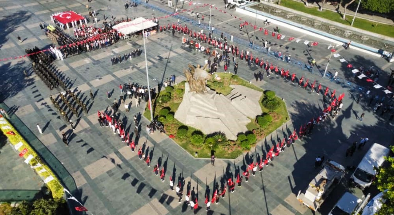 Antalyada Gaziler Günü yürüyüşü
