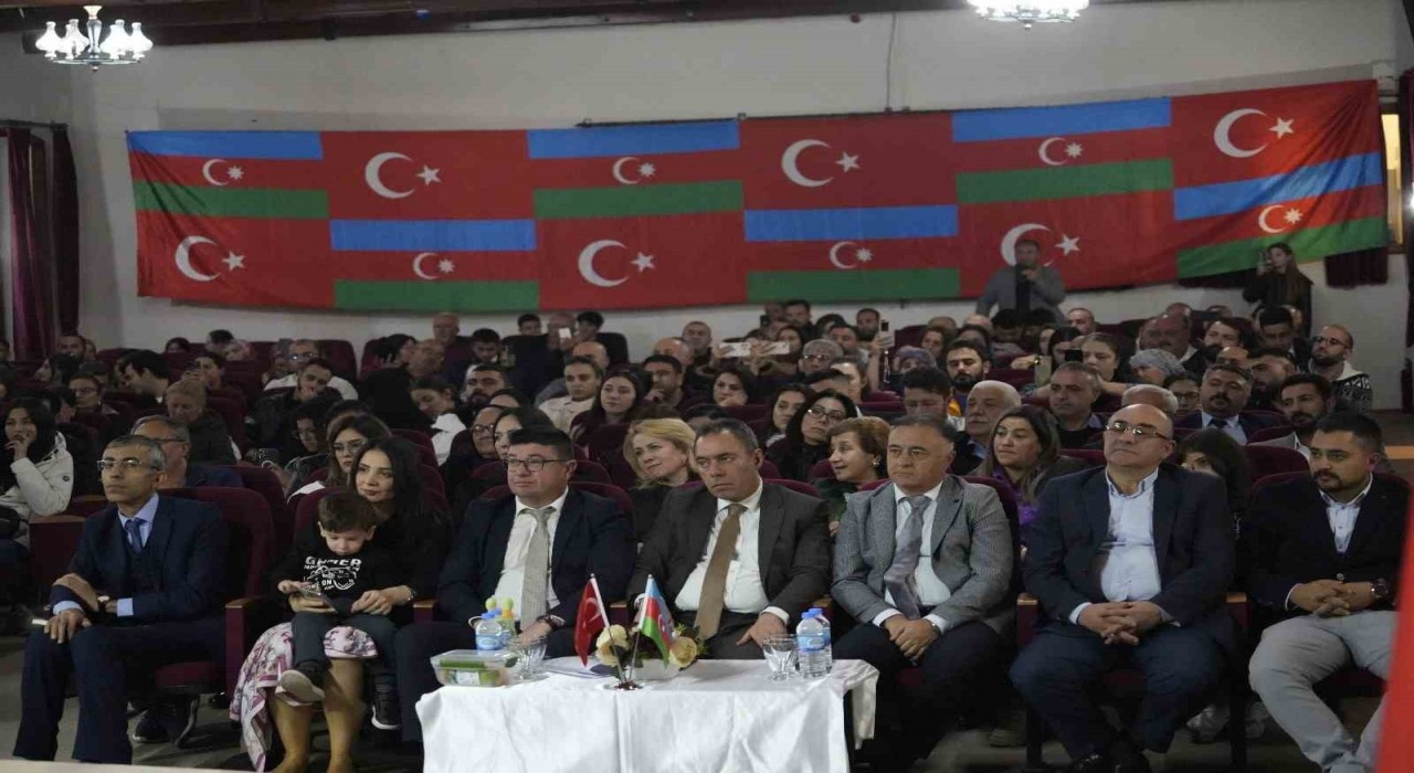 Arasın Öte Yanı programına Karsta yoğun ilgi