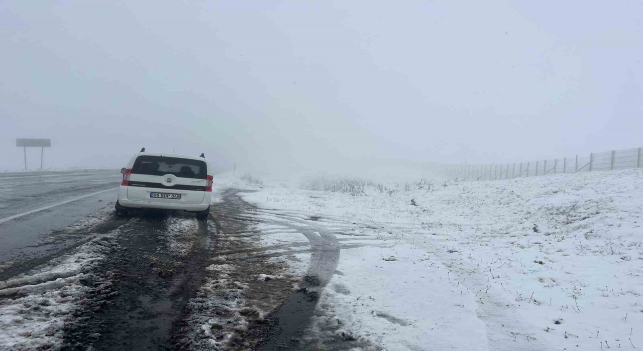 Ardahanda karla mücadele çalışmaları başladı