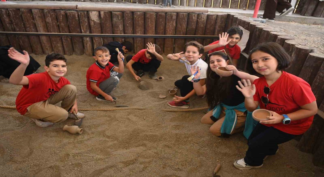 Arkeoparkta zaman yolculuğu başlıyor