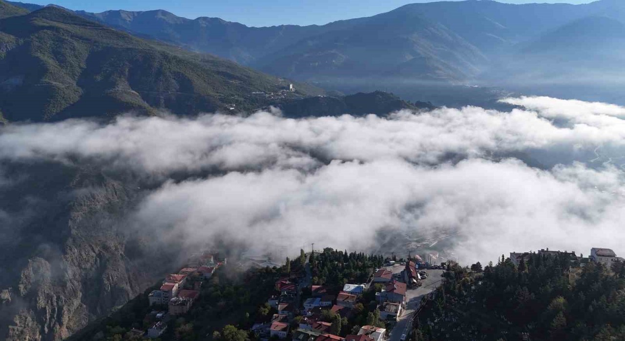 Artvinde sis bulutları kartpostallık görüntüler oluşturdu