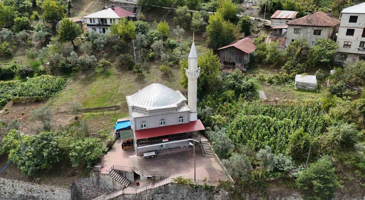 Artvinde üretilen çelik minareler yurdun dört bir yanına gönderiliyor