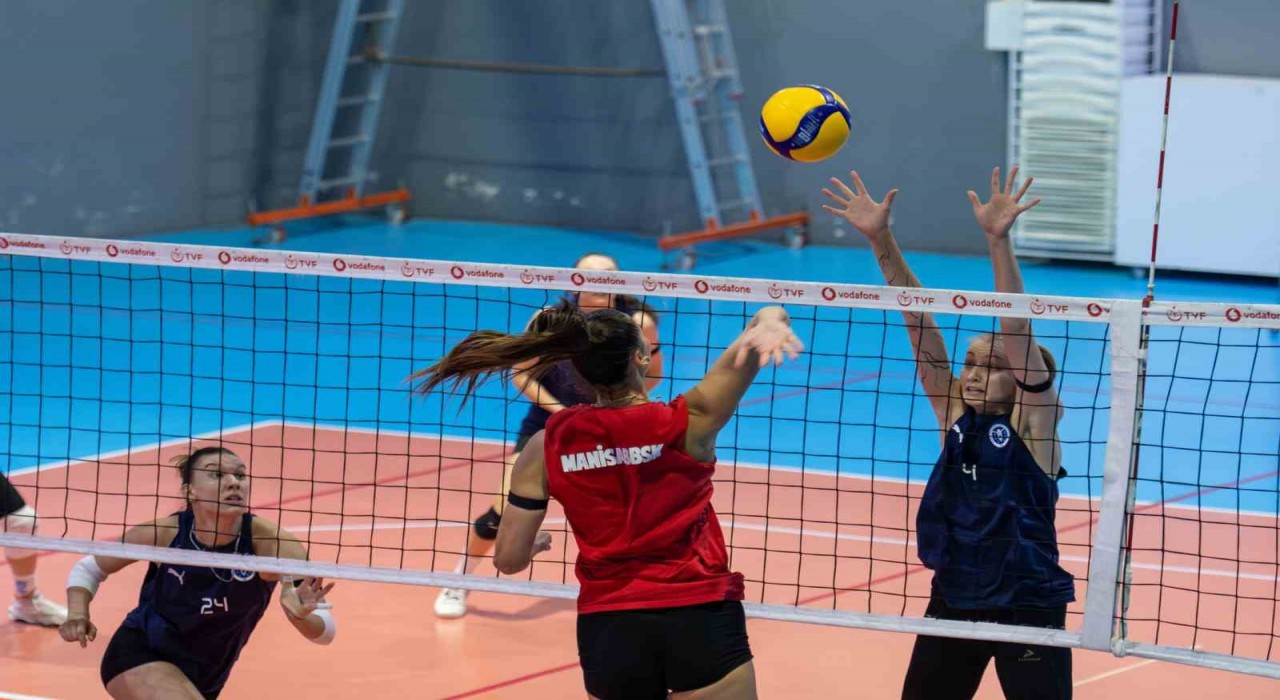 Aydın Büyükşehir Belediyespor, hazırlık maçında Manisa BBSKyi mağlup etti