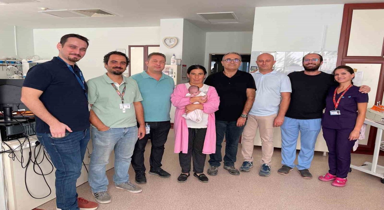 Aydında 1.8 kiloluk bebeğe kalp ameliyatı gerçekleştirildi
