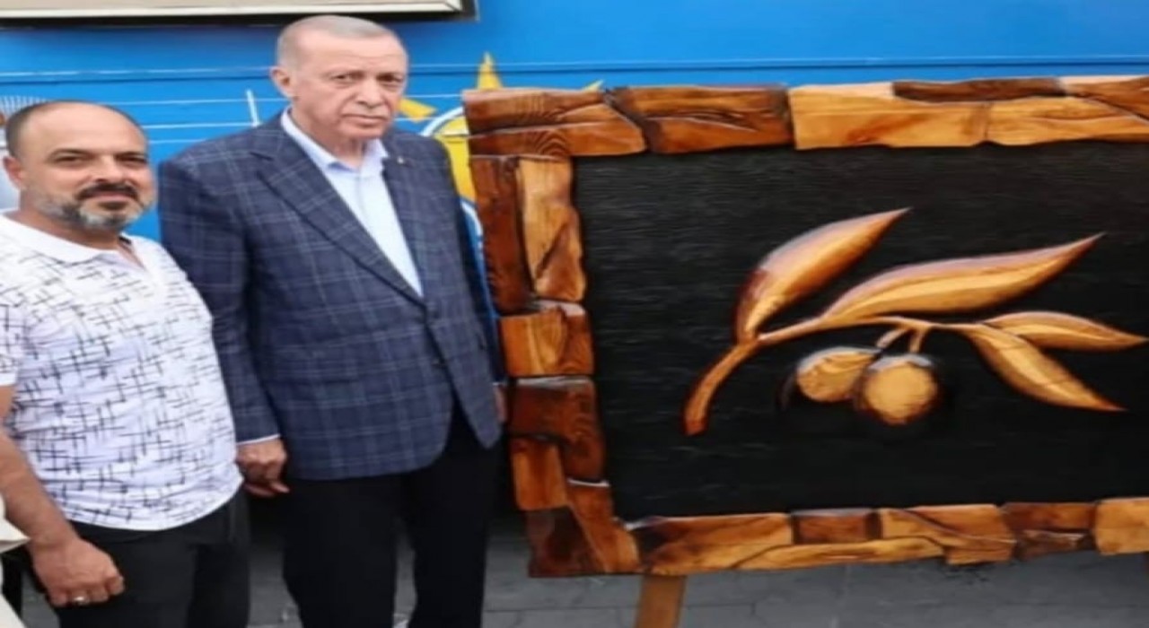 Aydında ahşap oyma ustasının eserleri makam odalarını süslüyor