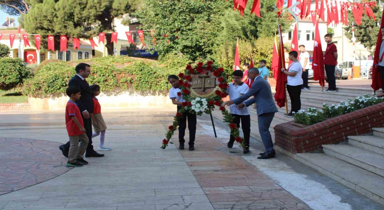 Aydında ilk ders zili çaldı, 200 bin öğrenci ders başı yaptı