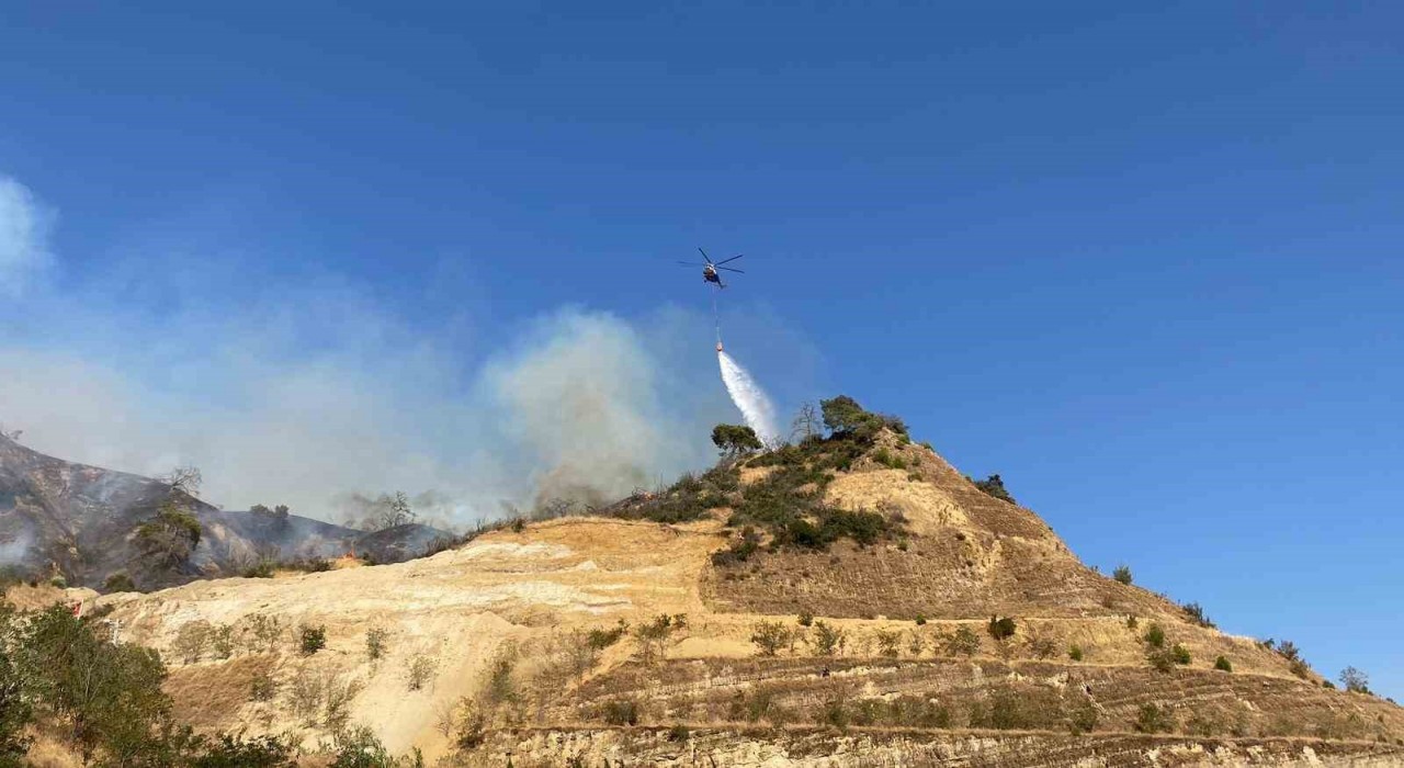 Aydındaki yangını söndürme çalışmaları sürüyor