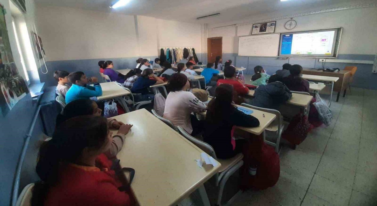 Aydıntepede öğrencilere MEBİ  tanıtıldı