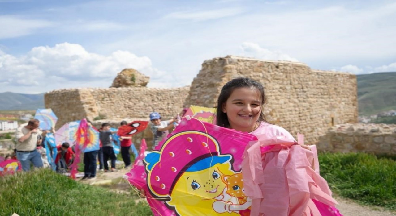 Aydıntepede yarın uçurtma şenliği var