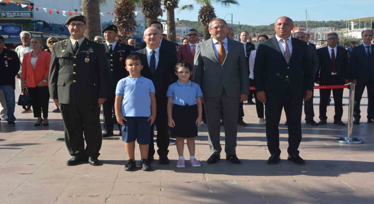 Ayvalıkta 2025-2026 Eğitim ve Öğretim yılının ilk zili çaldı