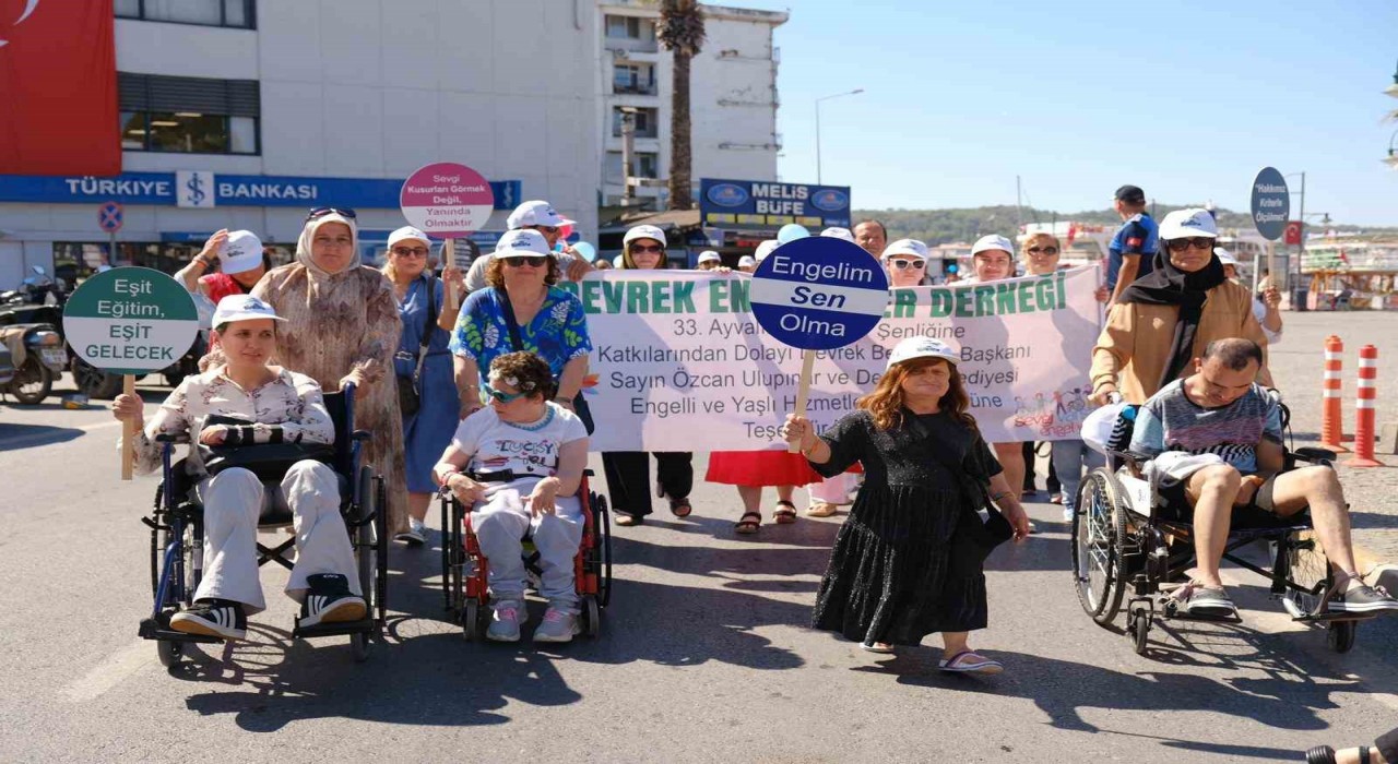 Ayvalıkta 33. Engelliler Şenliği coşkusu