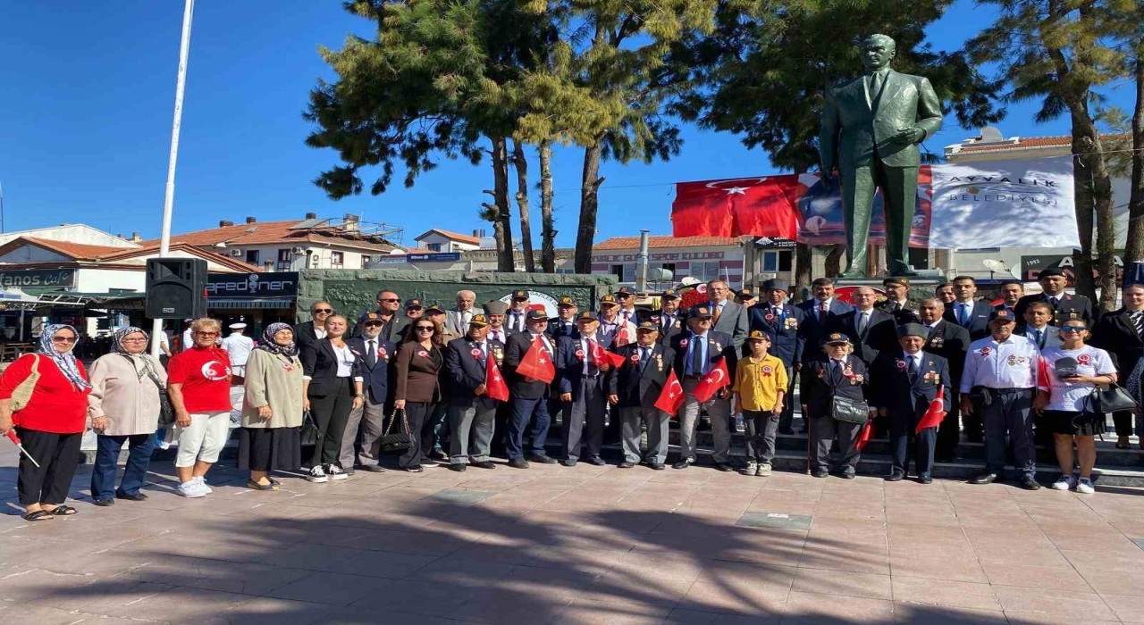 Ayvalıkta Gaziler Gününde şehit ve gaziler unutulmadı