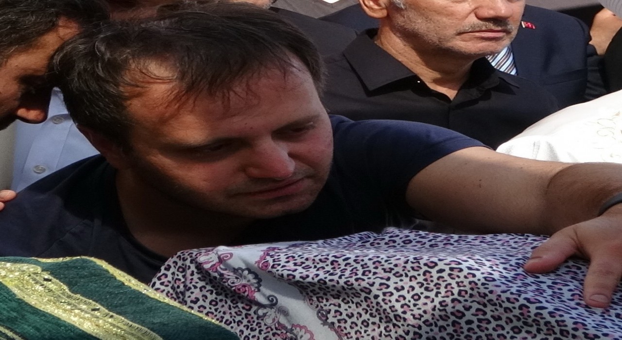 Bafra Cumhuriyet Başsavcılığından Kızılırmaka uçan otomobile ilişkin açıklama: Sürücü doktor tasarlayarak kasten öldürme suçundan tutuklandı