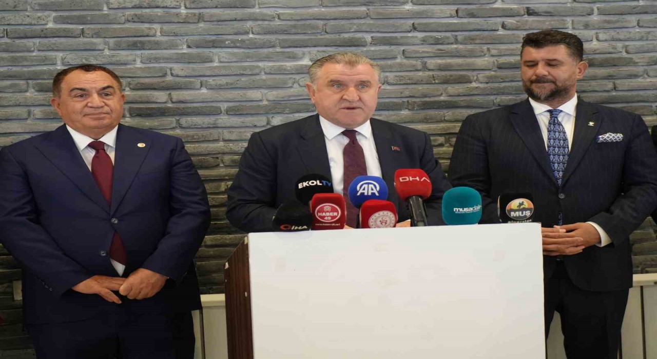 Bakan Bak: Türkiyenin güçlü olmasını, bölgede söz sahibi bir ülke olmasını istiyoruz