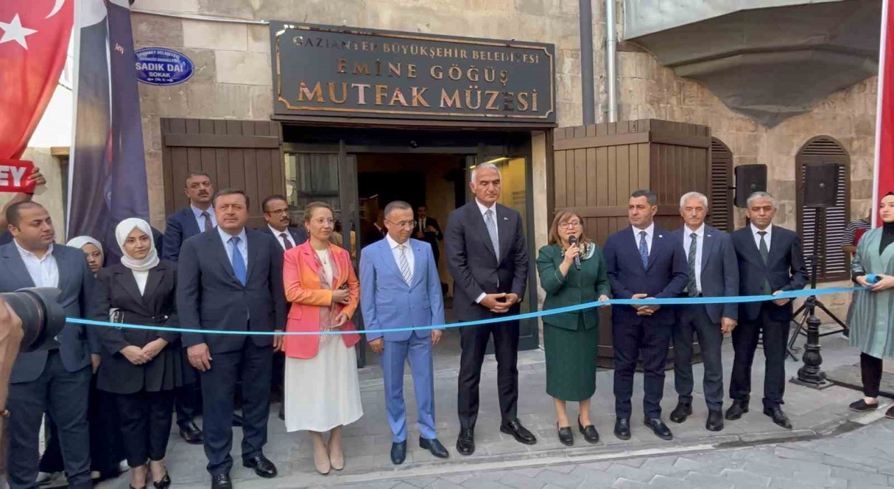 Bakan Ersoy, Gaziantepte Mutfak Müzesinin açılışını yaptı