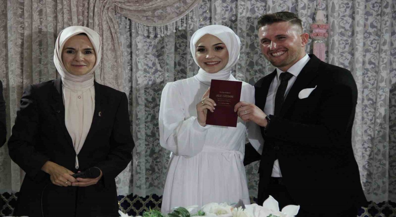 Bakan Göktaş, Çorumda nikah şahidi oldu