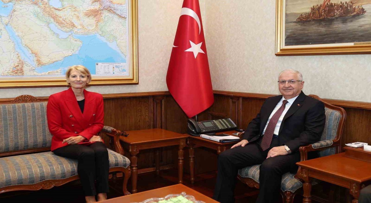 Bakan Güler, İngilterenin Ankara Büyükelçisi Morrisi kabul etti