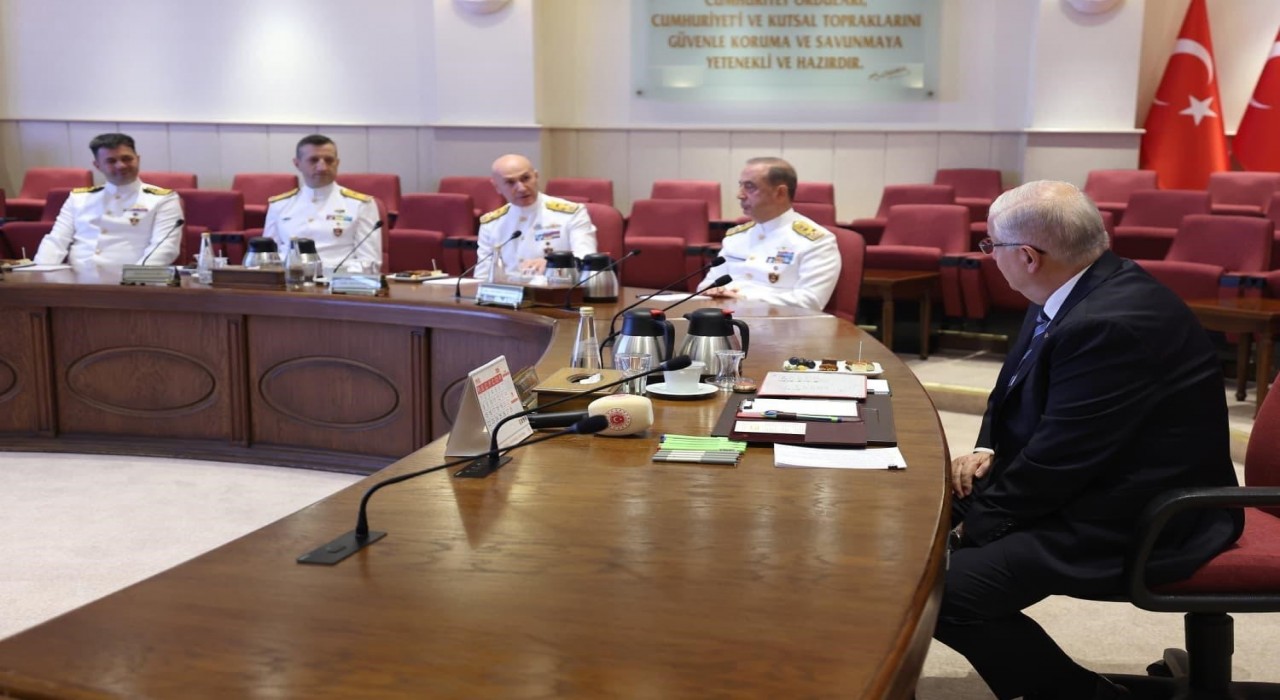 Bakan Güler: Türk Donanması dünyanın en güçlü deniz unsurlarından biri haline geldi