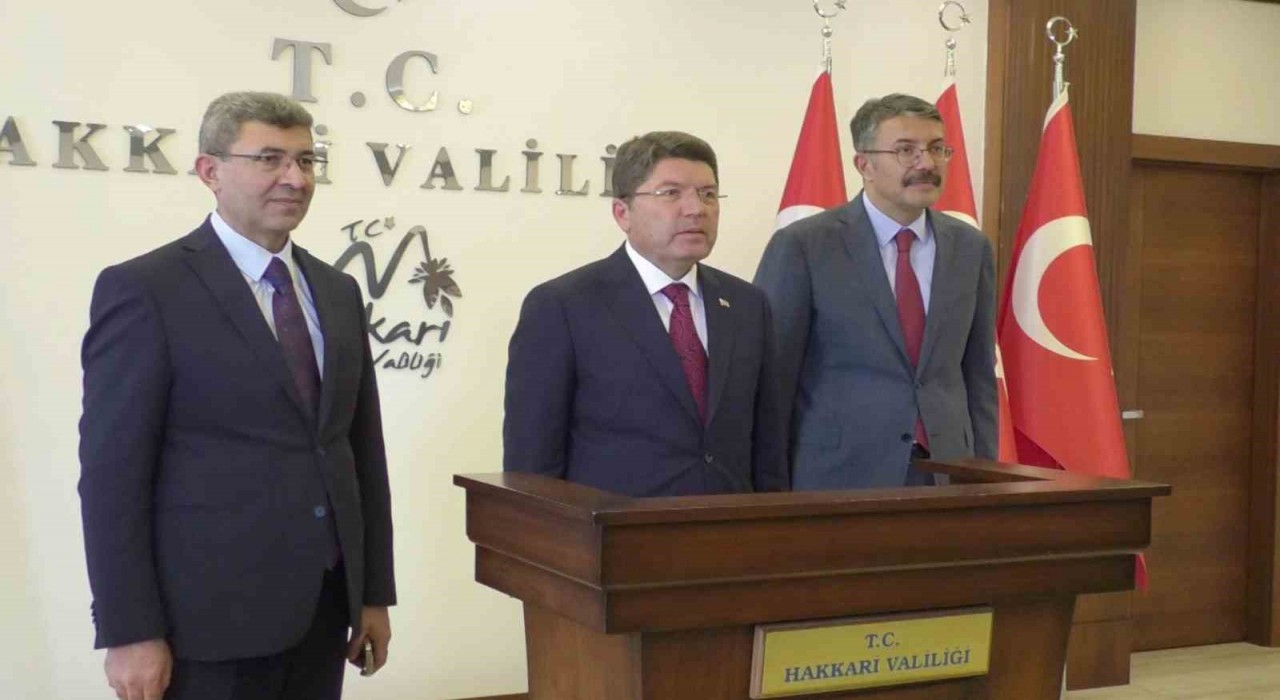 Bakan Tunç Hakkaride