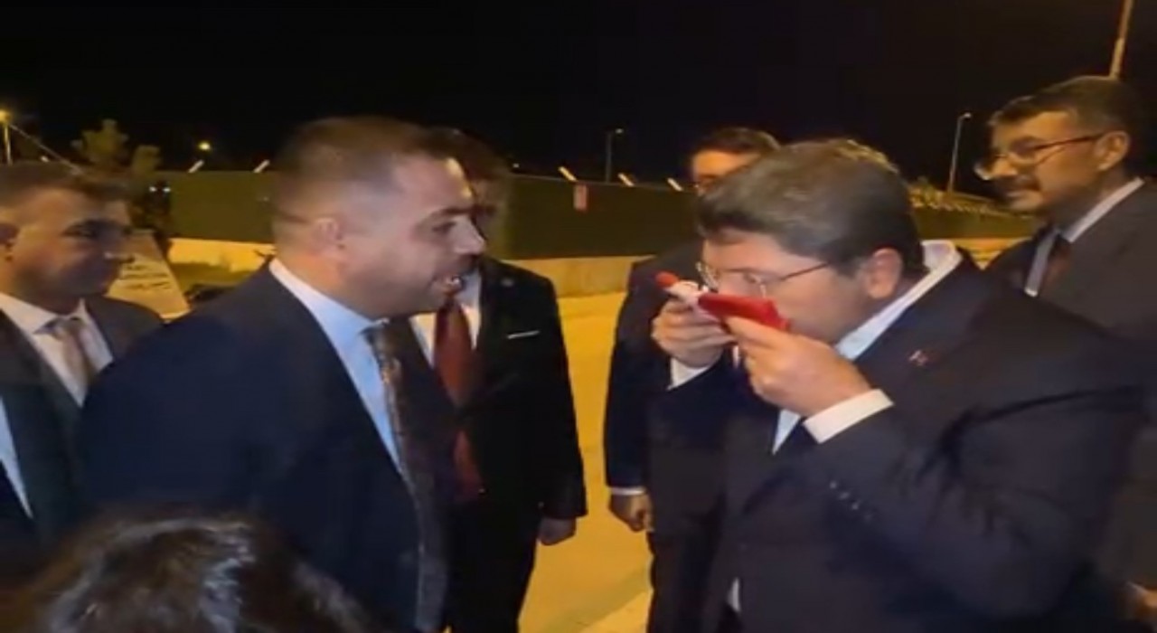 Bakan Tunça Yüksekovada anlamlı sürpriz