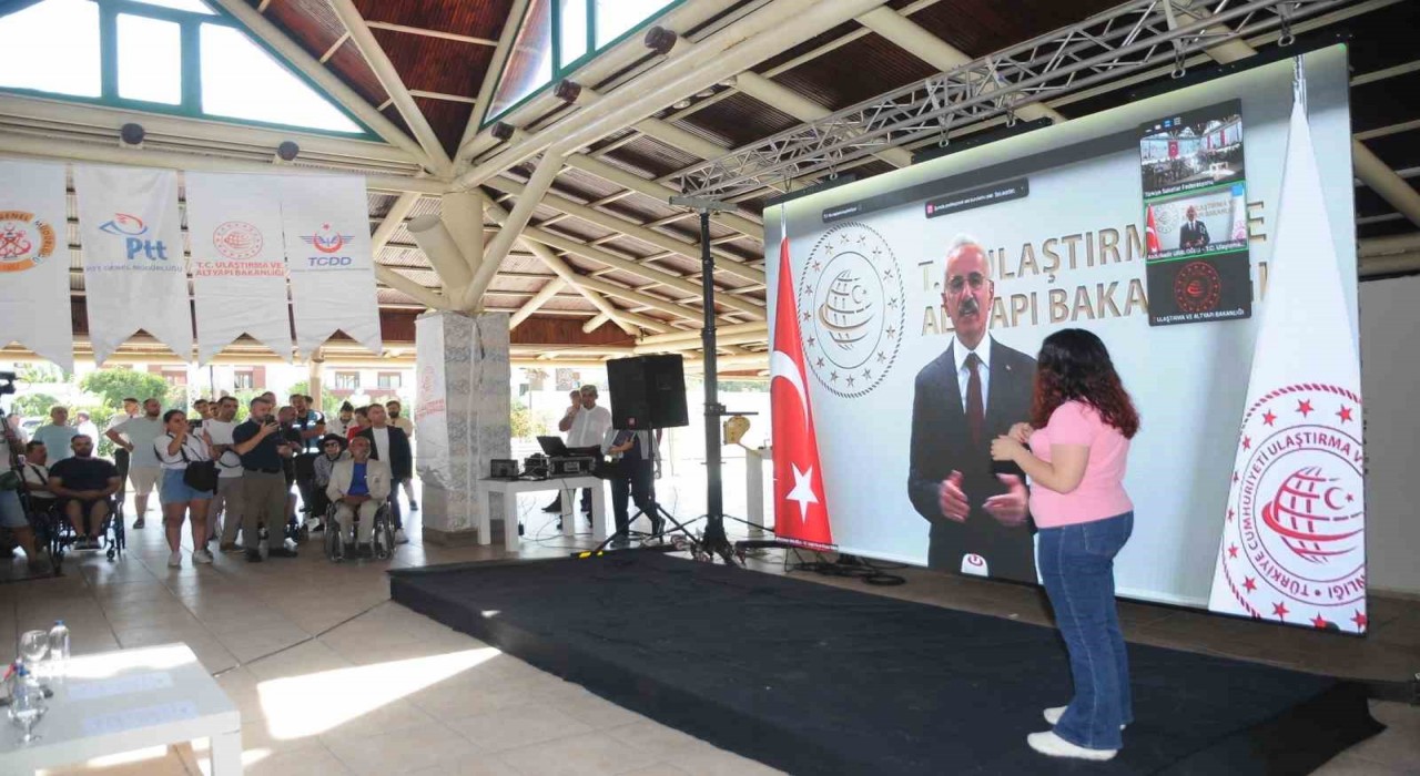 Bakan Uraloğlu: 10 yılda 9,3 milyon engelli demiryollarında ücretsiz seyahat etti