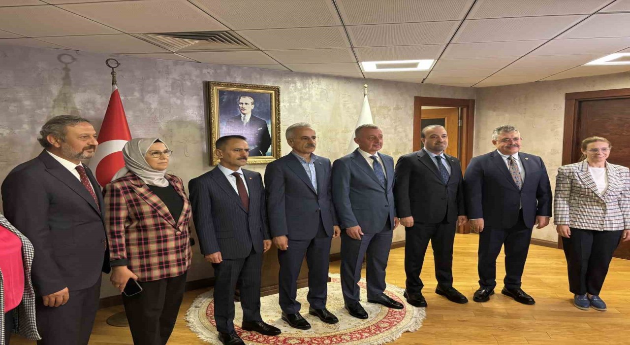 Bakan Uraloğlu Kocaelide