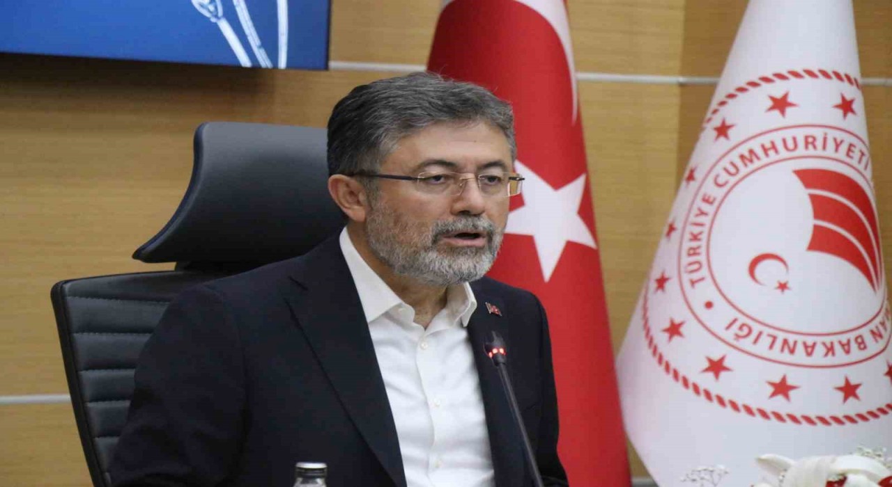 Bakan Yumaklı: Üreticimizin emeği kırmızı çizgimizdir
