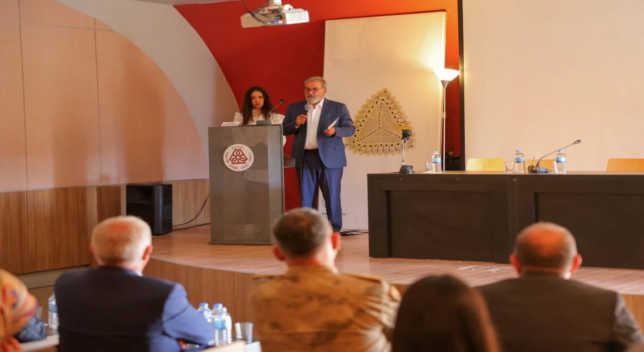 Baksı Müzesinde iki gün sürecek olan sempozyumunun ilki tamamlandı