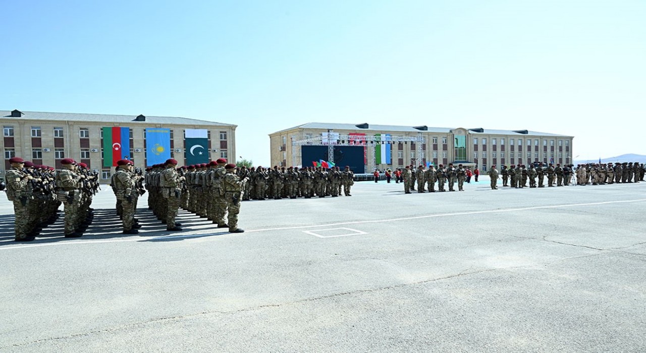 Baküde özel kuvvetlerin katıldığı tatbikat