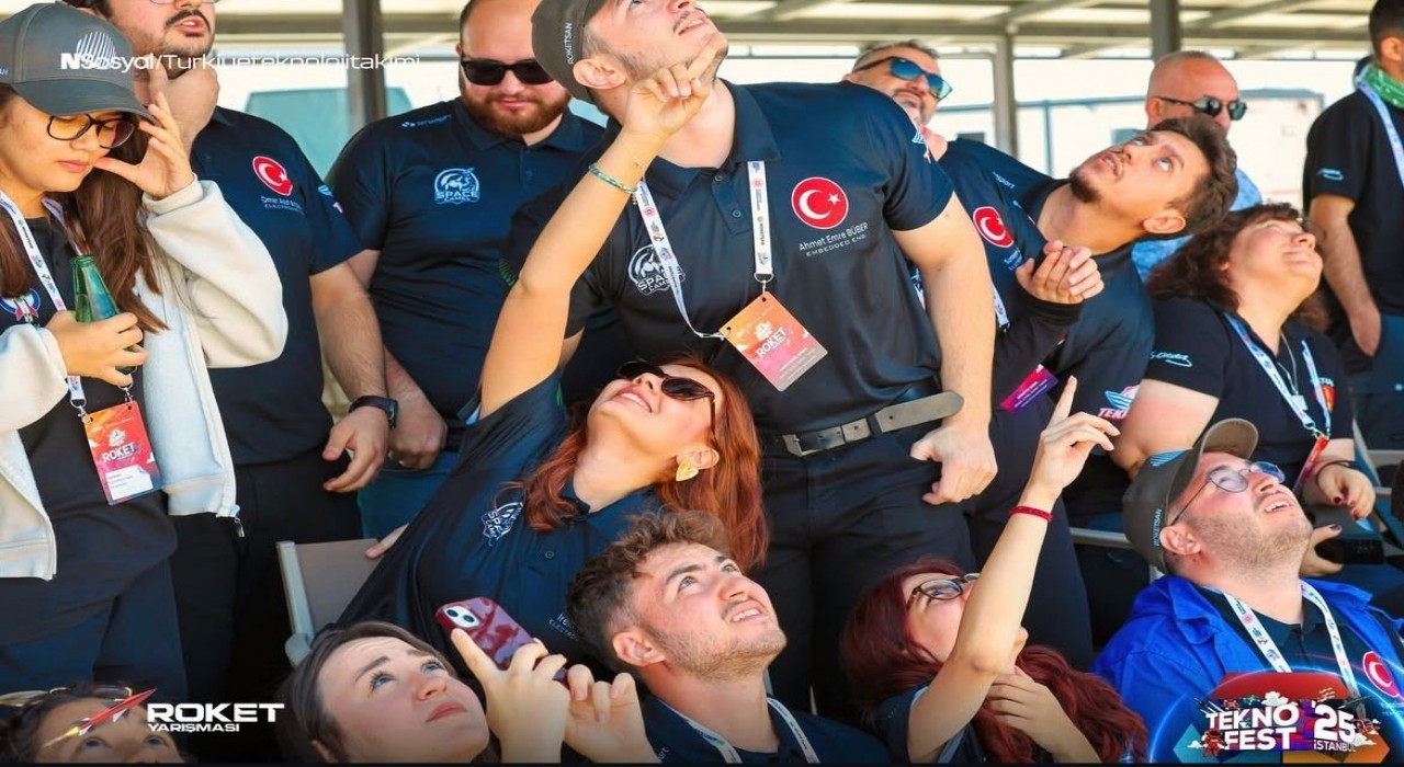 BARÜ öğrencileri roketleri Gökçeyi gökyüzüyle buluşturdu