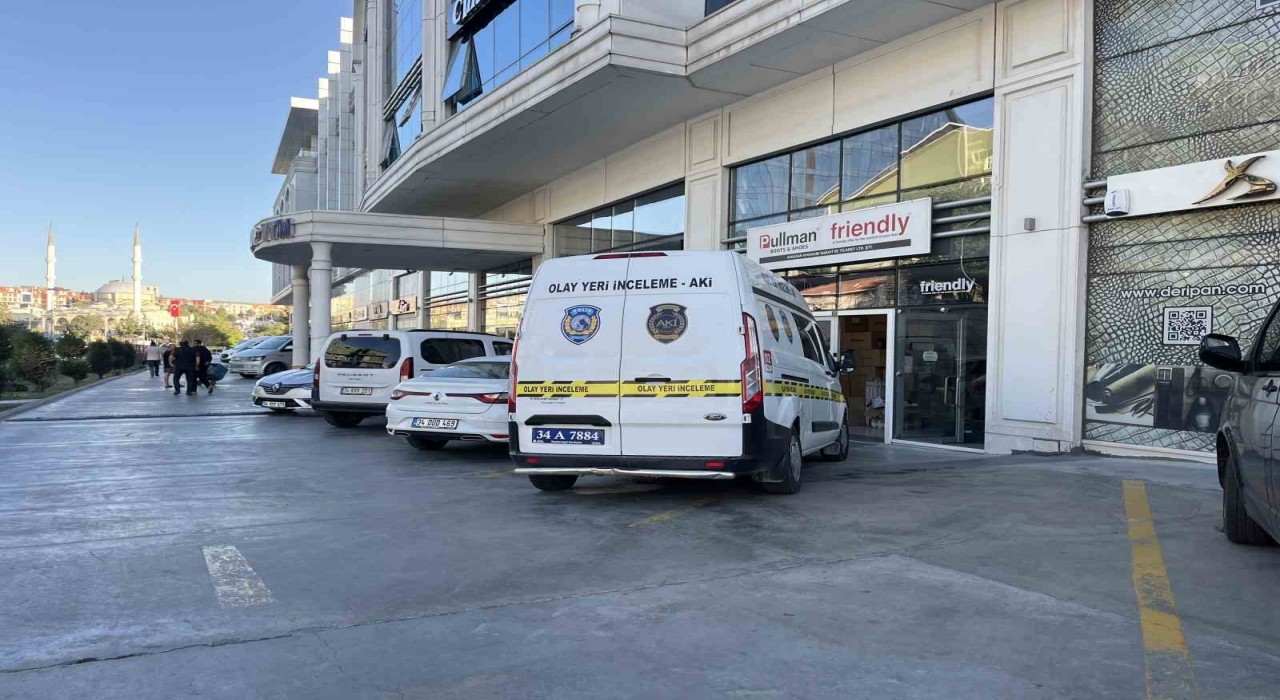 Başakşehirde iş yerinde elleri ve ayakları bantla bağlanan yabancı uyruklu çalışan öldü