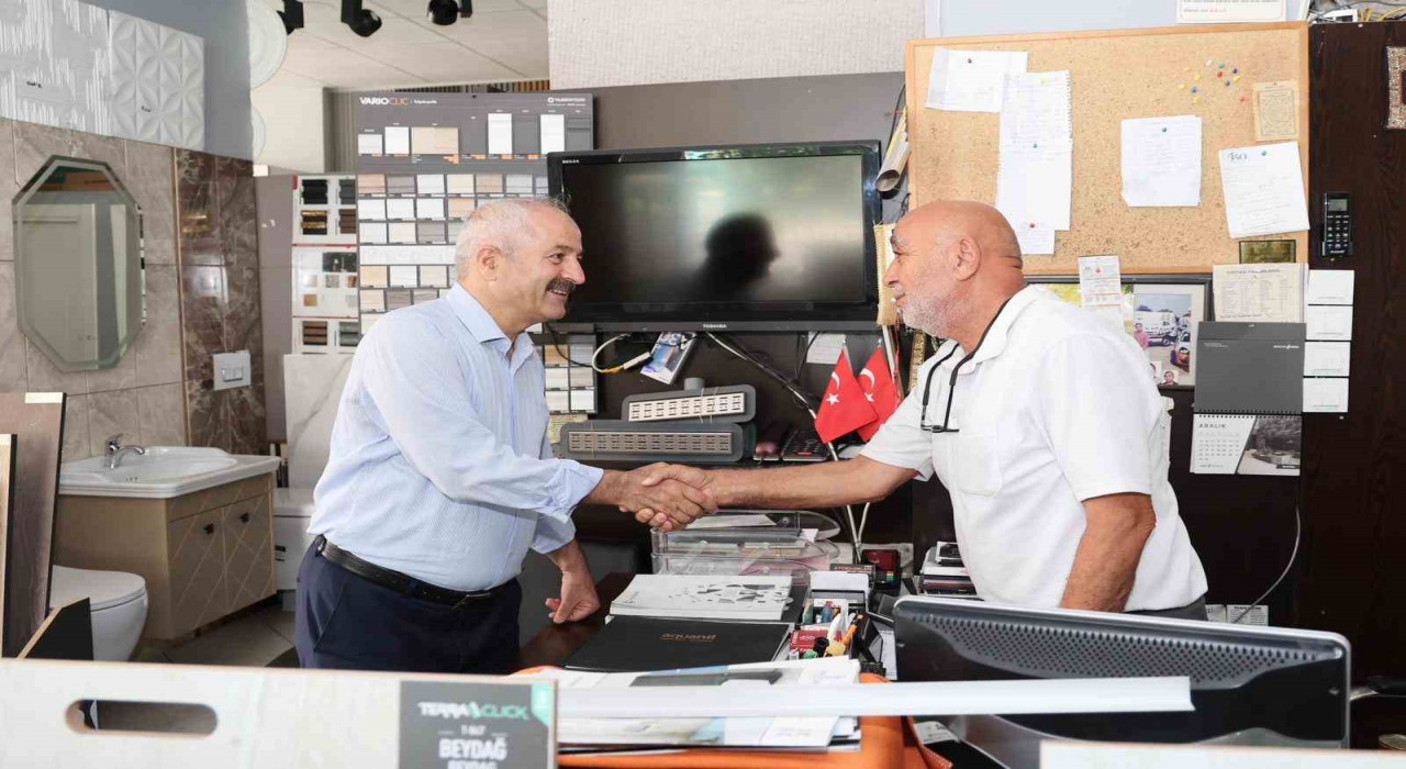 Başkan Büyükgöz esnafla bir araya geldi