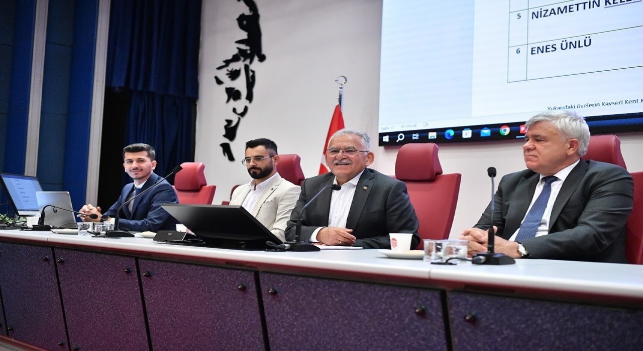 Başkan Büyükkılıçtan gençlere tam destek: Kent Konseyi Gençlik Meclisi kuruldu