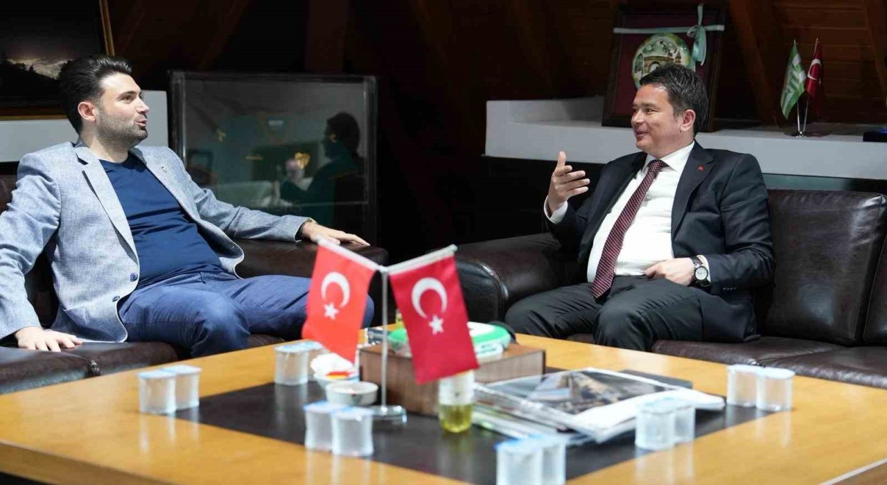 Başkan Erkan Aydından Bursaspora ziyaret