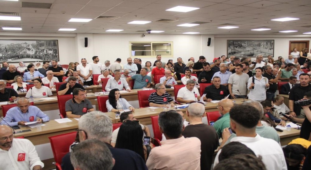 Başkan Erol: Belediye Meclisi eylem yeri değil; hizmet üretme yeridir