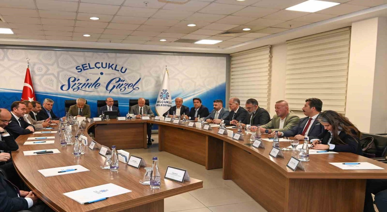 Başkan Pekyatırmacı Bursadan gelen heyete Selçukluyu anlattı