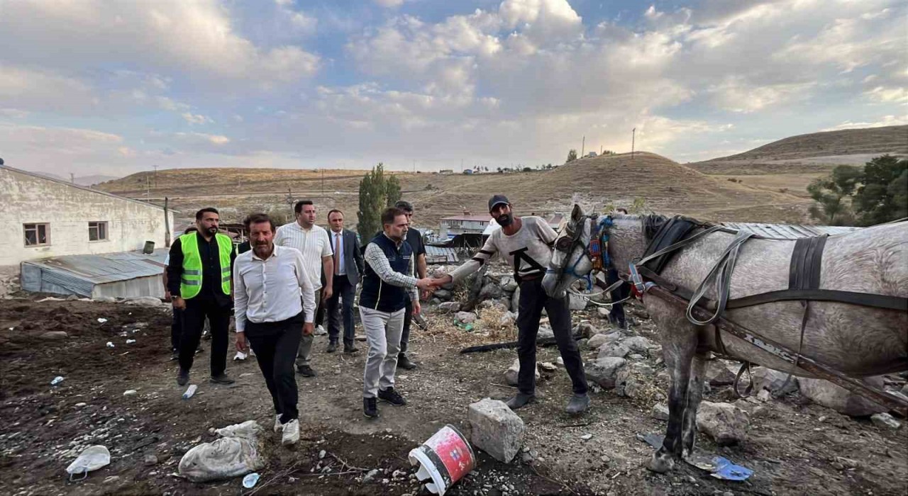 Başkan Uçar; Kırmızıtaşta yaralar sarılacak