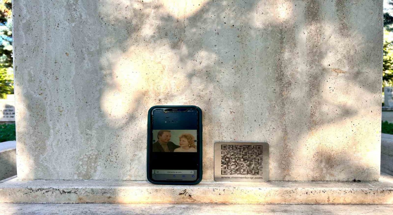 Başkentte yeni nesil mezar anlayışı: QR kodlu mezarlara ilgi artıyor