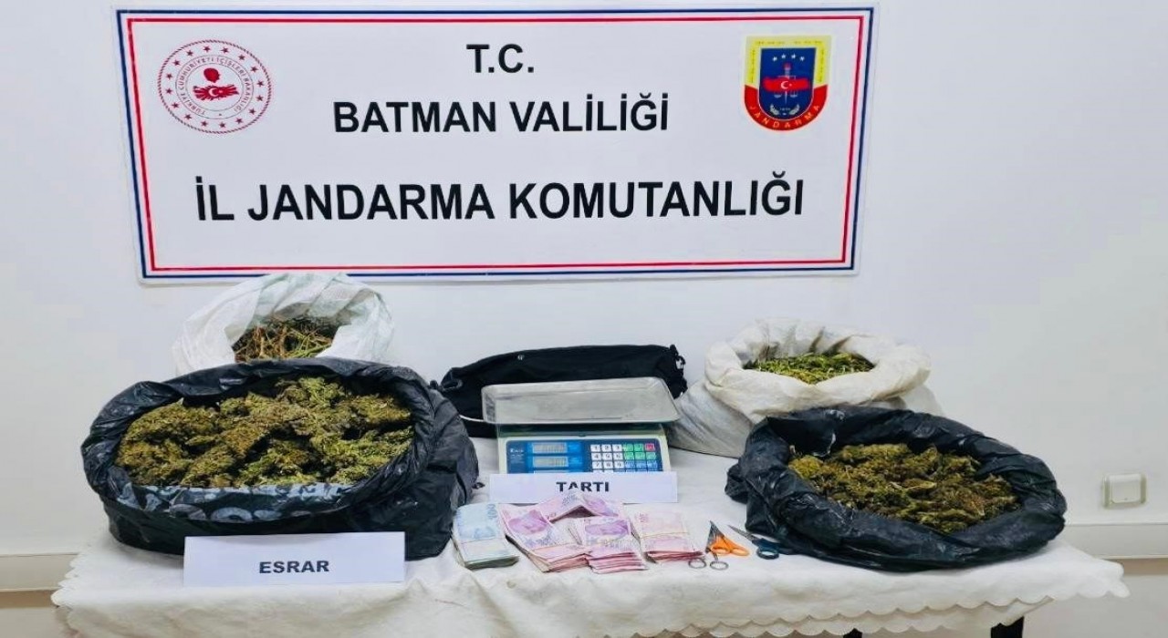 Batmanda 6 kilo 300 gram esrar ele geçirildi