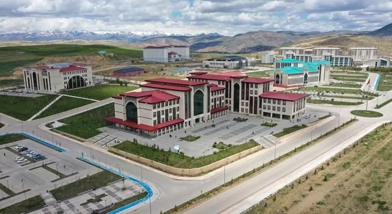 Bayburt Üniversitesinden İlk Dersim Filistin Konferansı
