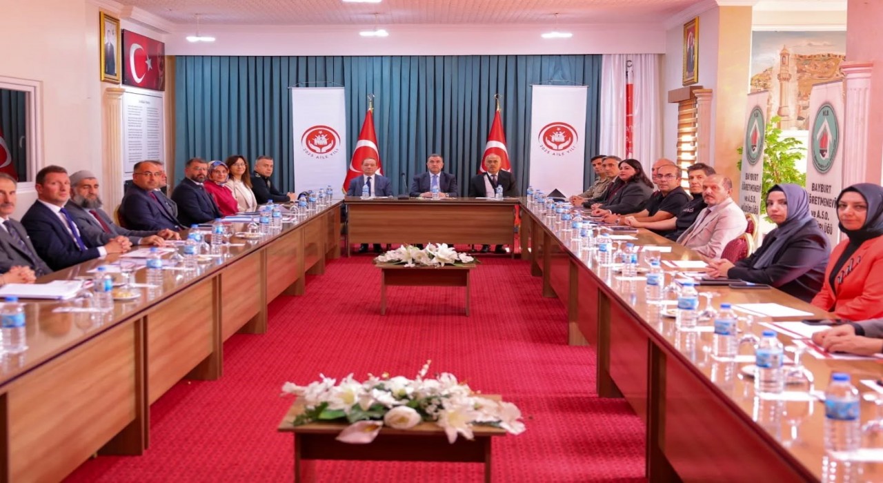 Bayburtta Ailenin Korunması ve Güçlendirilmesi İl Koordinasyon Kurulu Toplantısı gerçekleştirildi