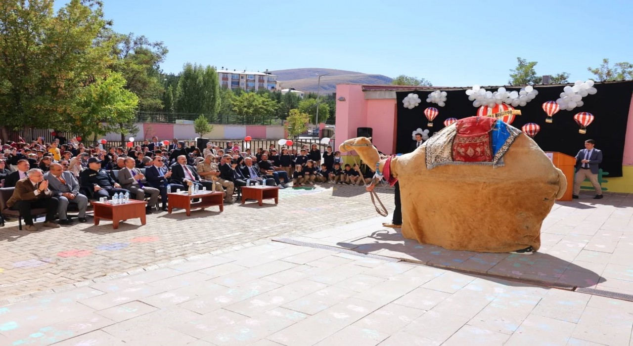 Bayburtta İlköğretim Haftası kutlandı