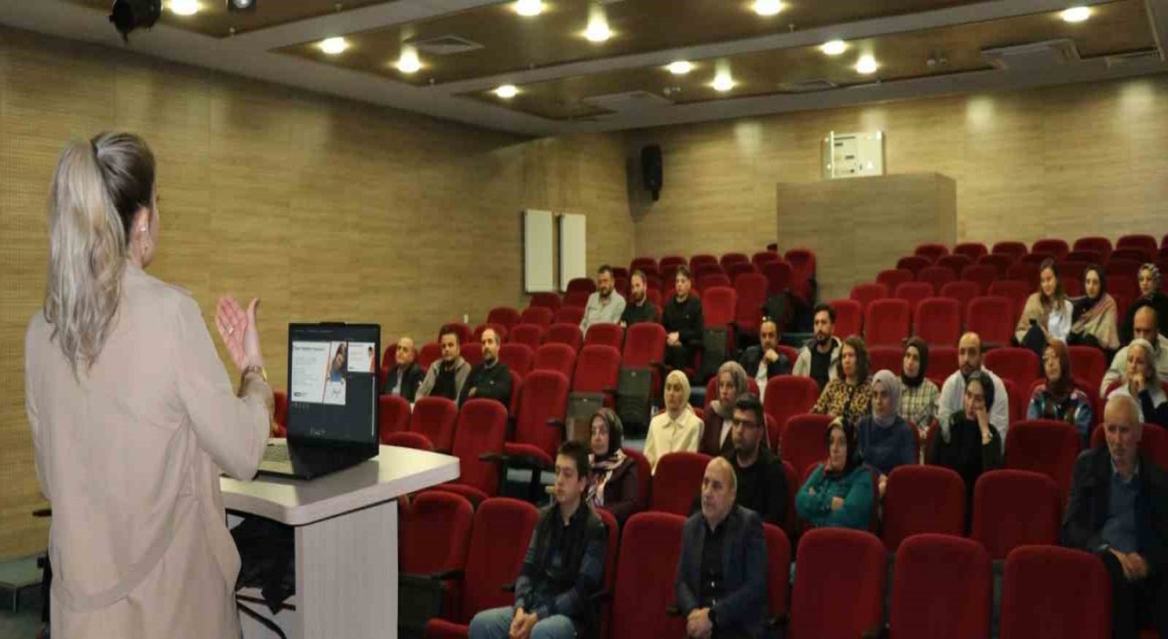 Bayburtta madde ve tütün bağımlılığıyla mücadele eğitimleri devam ediyor