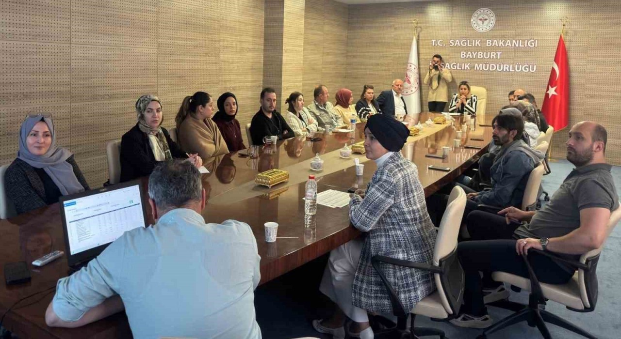 Bayburtta sağlık hizmetlerinin kalitesini artırmaya yönelik toplantı yapıldı