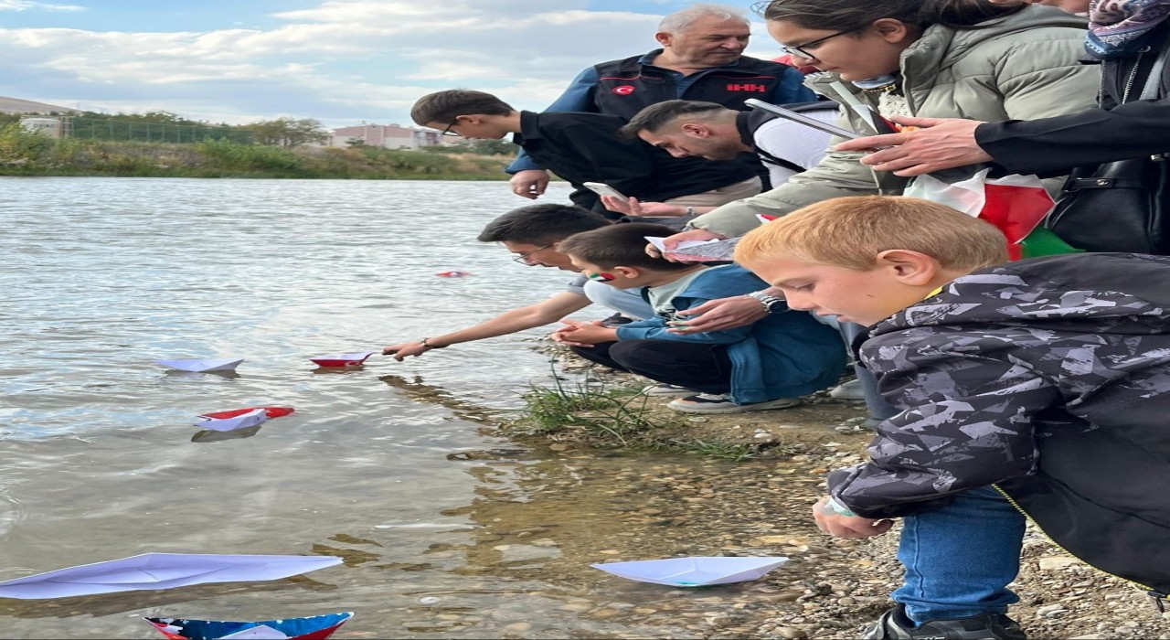 Bayburttan Küresel Sumud Filosuna destek