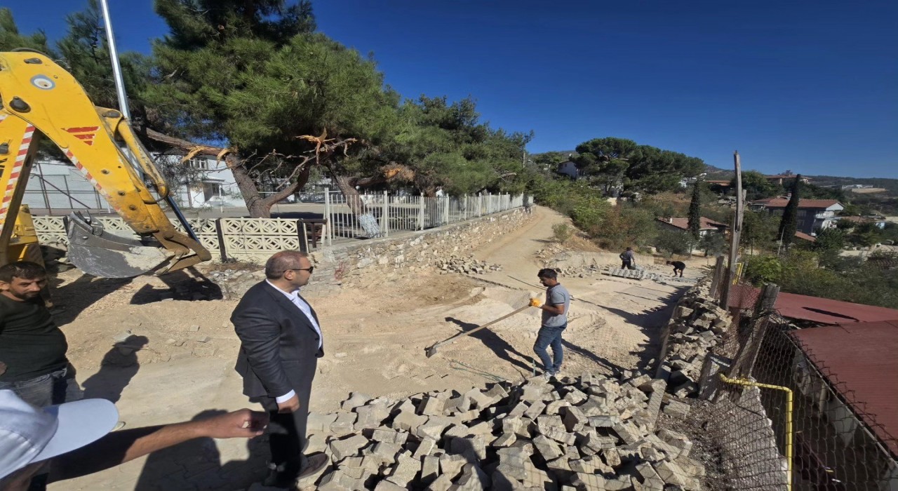 Bayırköyde yol konforu için parke çalışmaları