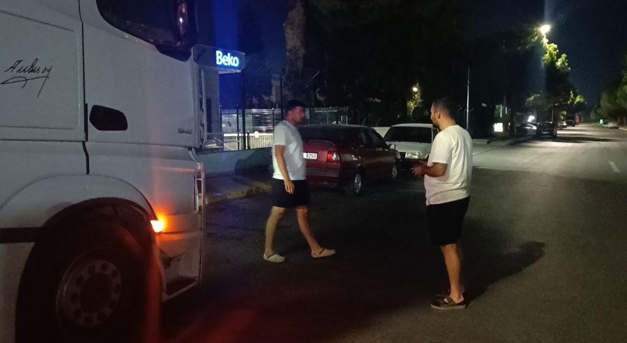 Beko önünde saatlerce bekletilen tırcılardan tepki