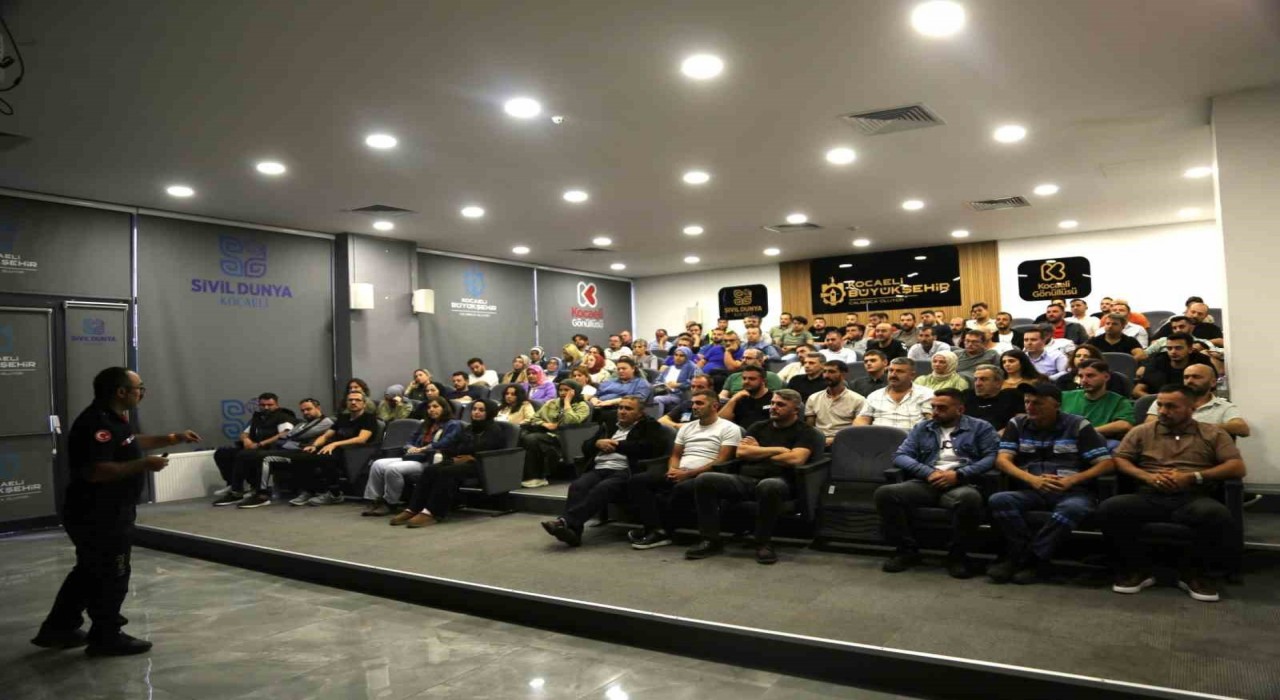 Belediye personeline acil durum eğitimi